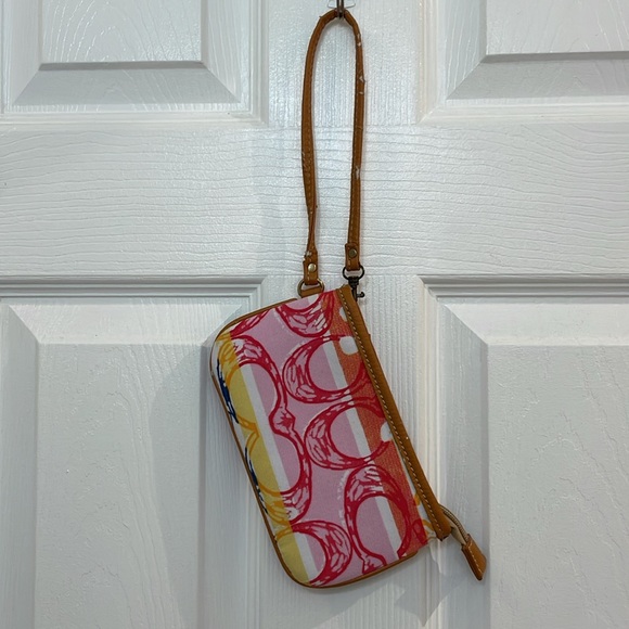 MONOGRAM “C” multicolor wristlet // colorful stripes // zipper closure - Picture 14 of 15